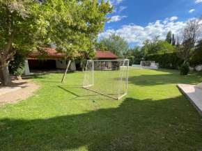 Hermosa casa , amplia , iluminada , con pileta Luján de Cuyo, Mendoza, Argentina Compartir